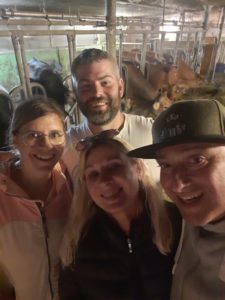 1000041090.1690047426501 225x300