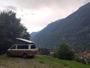 1212096719.1686388954053 300x225