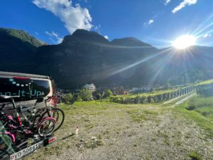 86961E62 4571 451D A8A5 F45241B7DF19 300x225