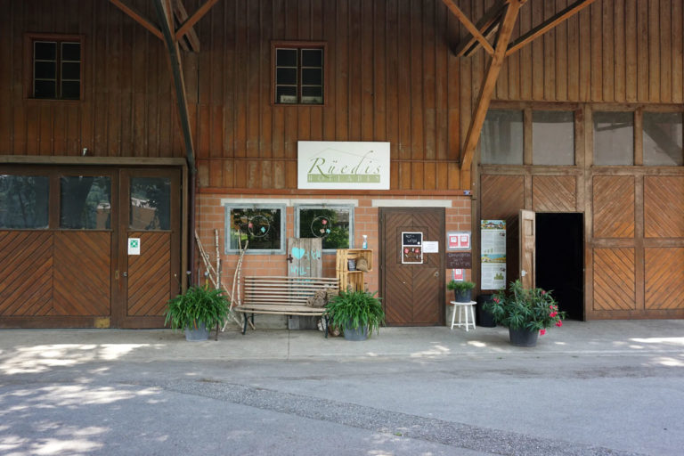 rueedishof 00 home low 768x512